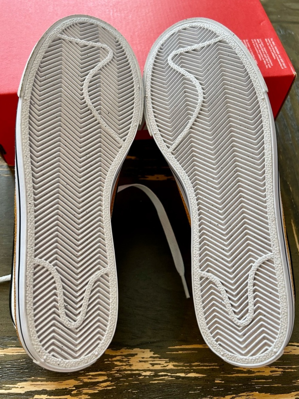 Nike Women's Court Legacy Next Nature Shoes - Picture 6 of 16